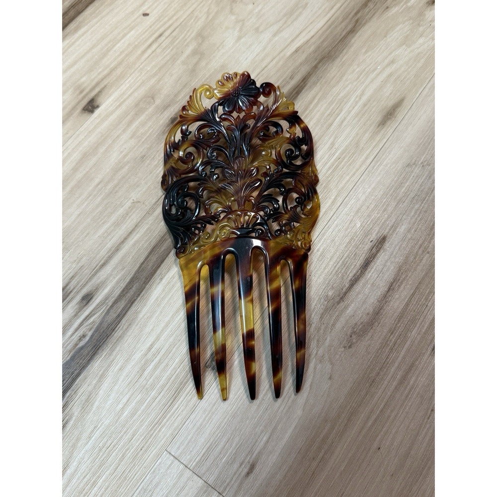 Faux tortoiseshell Victorian Spanish hair comb